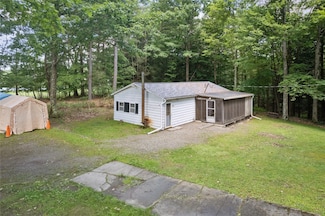 560 Knapp Hill Rd, Castle Creek, NY 13744