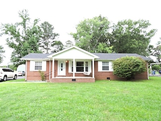 1304 Oak Dr, Manchester, TN 37355