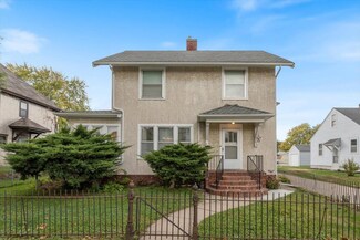 510 S 8th St, Council Bluffs, IA 51501