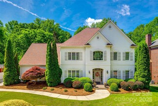 10327 Oak Pond Cir, Charlotte, NC 28277