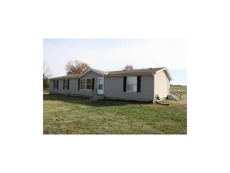 1001 Lori Ln, Osawatomie, KS 66064