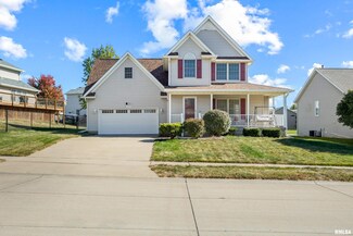 2947 Grandview Dr, Bettendorf, IA 52722