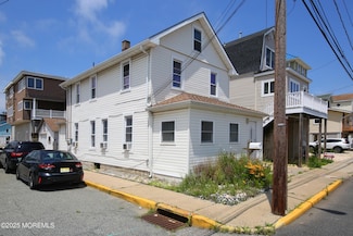 48 Barberie Ave Unit 2nd fl, Highlands, NJ 07732