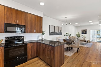 7439 W Swain Ln, Garden City, ID 83714