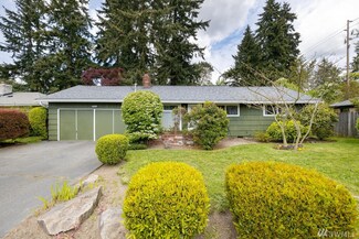 2348 N 130th St, Seattle, WA 98133