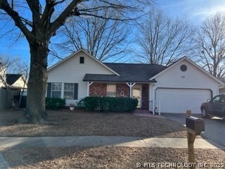 1305 W Miami St, Broken Arrow, OK 74011