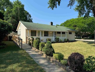 3230 Kent Ln, South Bend, IN 46615