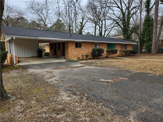 706 Patterson St, Tuskegee, AL 36088