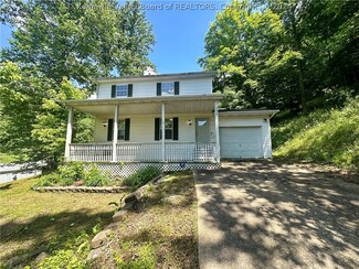 152 Perdue Dr, Chapmanville, WV 25508