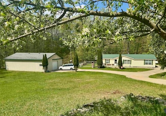 2331 E Monroe Rd, Harrison, MI 48625