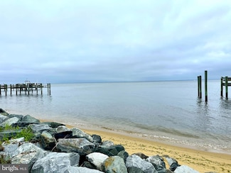 314 Beachside Dr, Stevensville, MD 21666