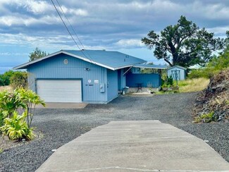 92-8443 Catamaran Ln, Captain Cook, HI 96771