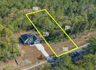 5996 S Carolina 66, Loris, SC 29569