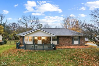4759 W Runyon Lake Dr, Greenwood, IN 46143