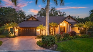 812 Pine Creek Ln, Naples, FL 34108