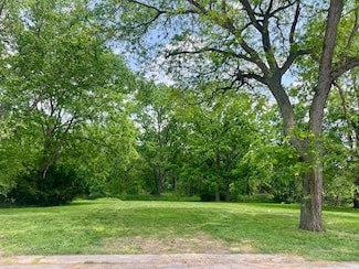 229 N Ohio St, Hobart, IN 46342