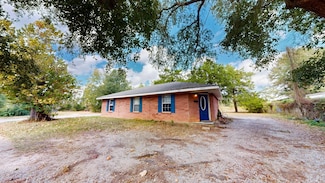 406 W Velmer St, Dequincy, LA 70633