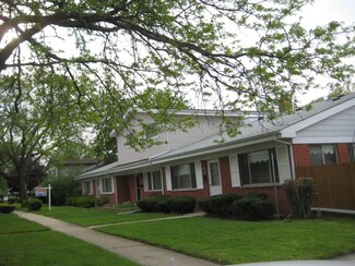 9064 N Clifton Ave, Niles, IL 60714