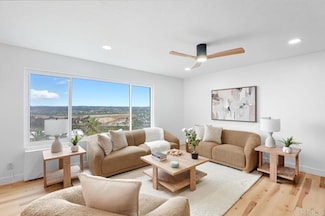 3606 Vista Rey Unit 37, Oceanside, CA 92057