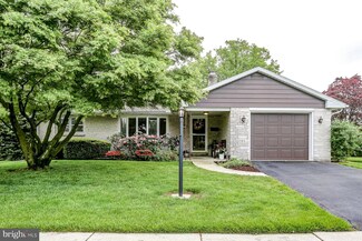 634 W Pine St, Palmyra, PA 17078