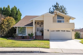 10520 Dora St, Sun Valley, CA 91352