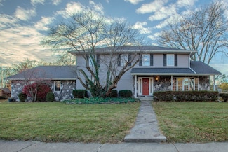 1902 Woodfield Rd, Bloomington, IL 61704