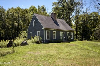 3 Shaw St, Quincy, MA 02169