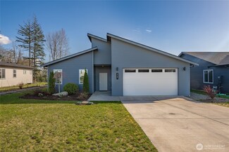 2765 Sandwood Ln, Blaine, WA 98230