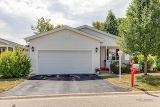 3003 Hunt Club Ct, Grayslake, IL 60030