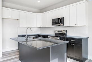 7559 Grapevine Ct, West Richland, WA 99353