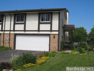 3517 Hillsboro Ave N, New Hope, MN 55427