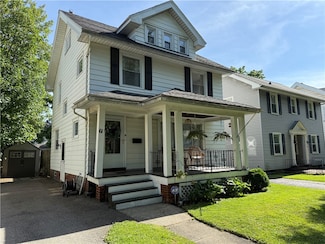 61 Winbourne Rd, Rochester, NY 14611