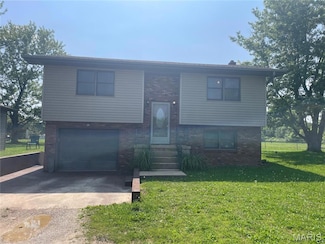 128 Myers St, Licking, MO 65542