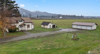 18764 Hickox Rd, Mount Vernon, WA 98273