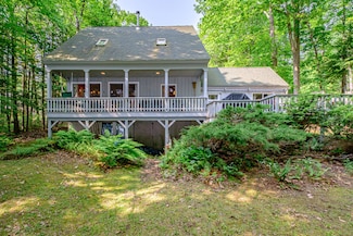 17 Florence Ln, Poland, ME 04274