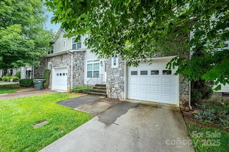 1492 Mulberry Ridge Dr, Newton, NC 28658