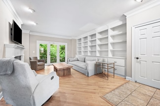 228 Westchase Dr Unit 228, Nashville, TN 37205