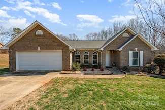 1419 Julius Dr, Salisbury, NC 28147