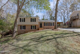 110 Vassas Ct, Warner Robins, GA 31088