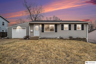 12504 Lamont St, Omaha, NE 68144