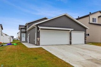 6349 83rd Ave S, Horace, ND 58047