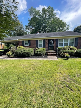 103 Dell St, Robersonville, NC 27871