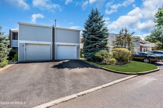 71 Maple Dr, Spring Lake, NJ 07762