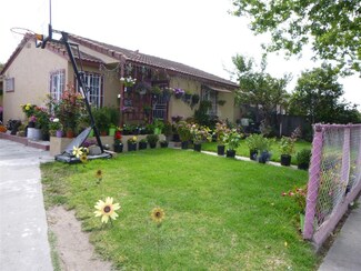 1113 Acosta St, Salinas, CA 93905