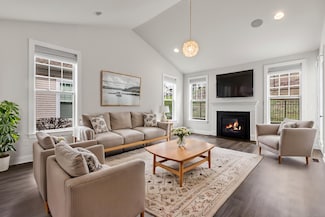 81 Great Hill Dr Unit 81, Bethel, CT 06801
