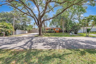 4633 SW 31st Dr, West Park, FL 33023