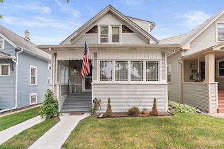 5230 W Waveland Ave, Chicago, IL 60641
