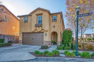1498 N Dara Ave, Clovis, CA 93619