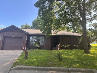 154 Scofield Ave, Forsyth, MO 65653