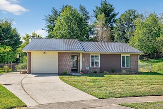 474 Grayson Lake Dr, Lexington, KY 40517